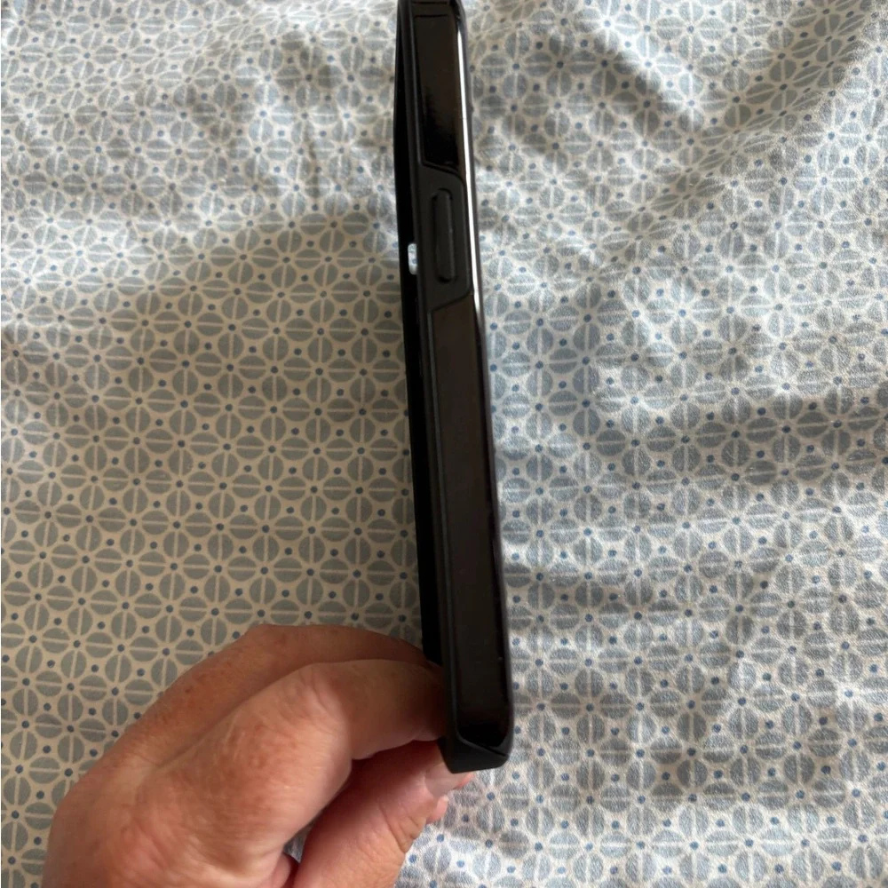 N/A black case